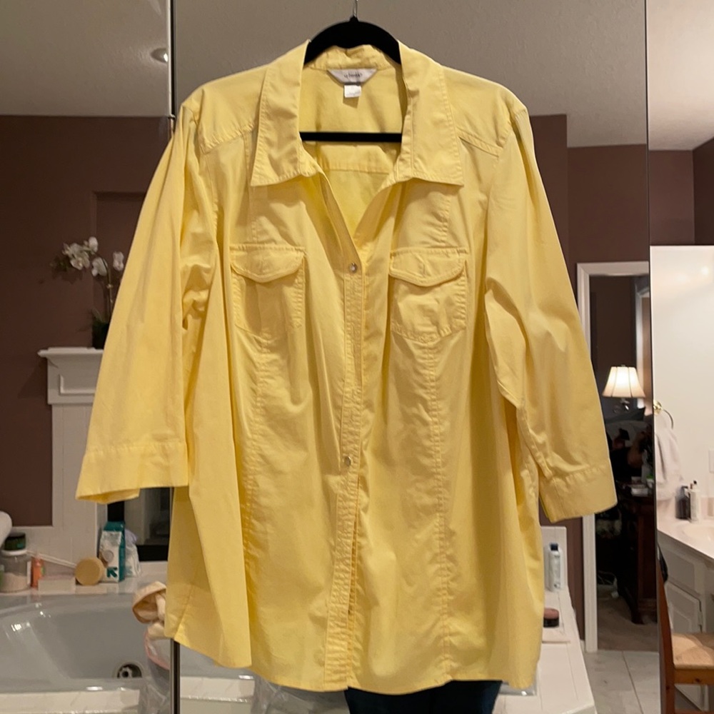 3x CJ Banks 3/4 sleeve button up front shirt